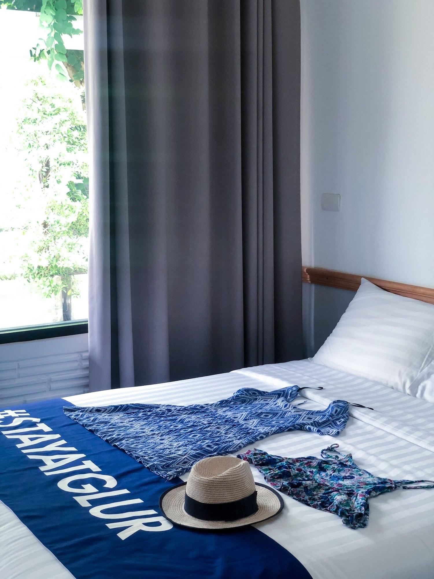 Glur Phuket Patong Beach Bagian luar foto