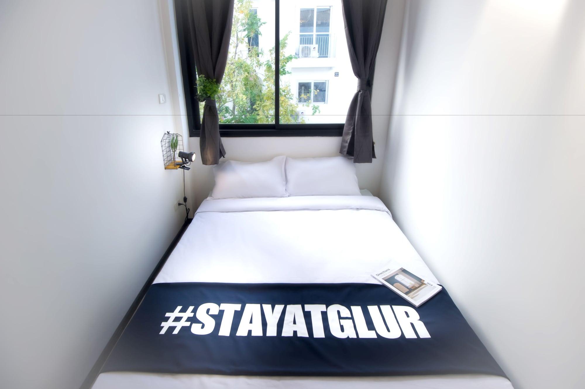 Glur Phuket Patong Beach Bagian luar foto